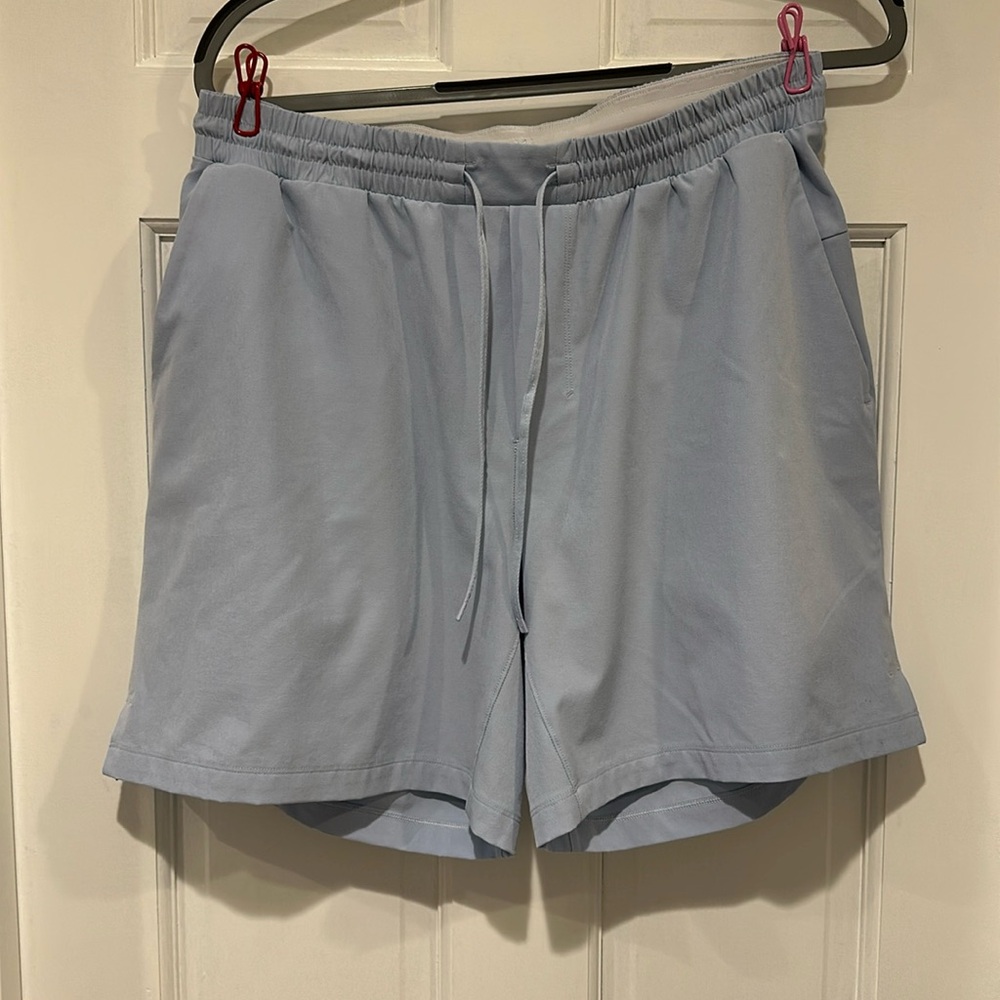 Men’s Lululemon Pool Short 7” - L